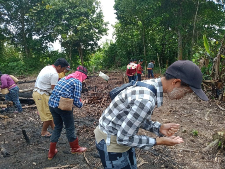 Kedaulatan Pangan Masyarakat Adat Dayeq Jumetn Tuwayaatn